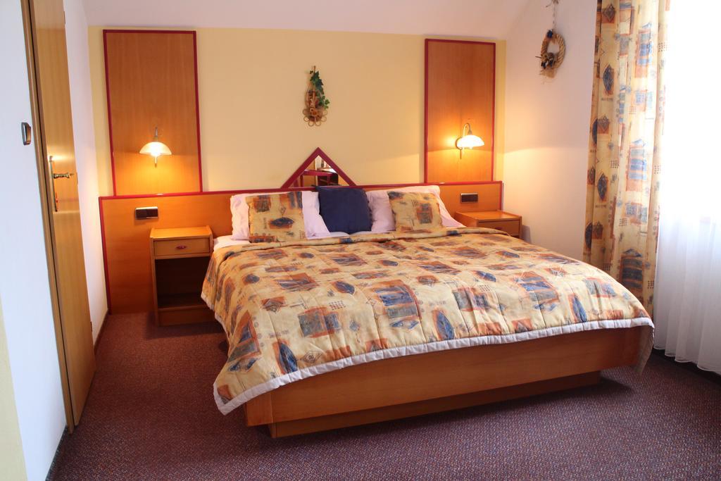 Pension Janka Kdyne Room photo